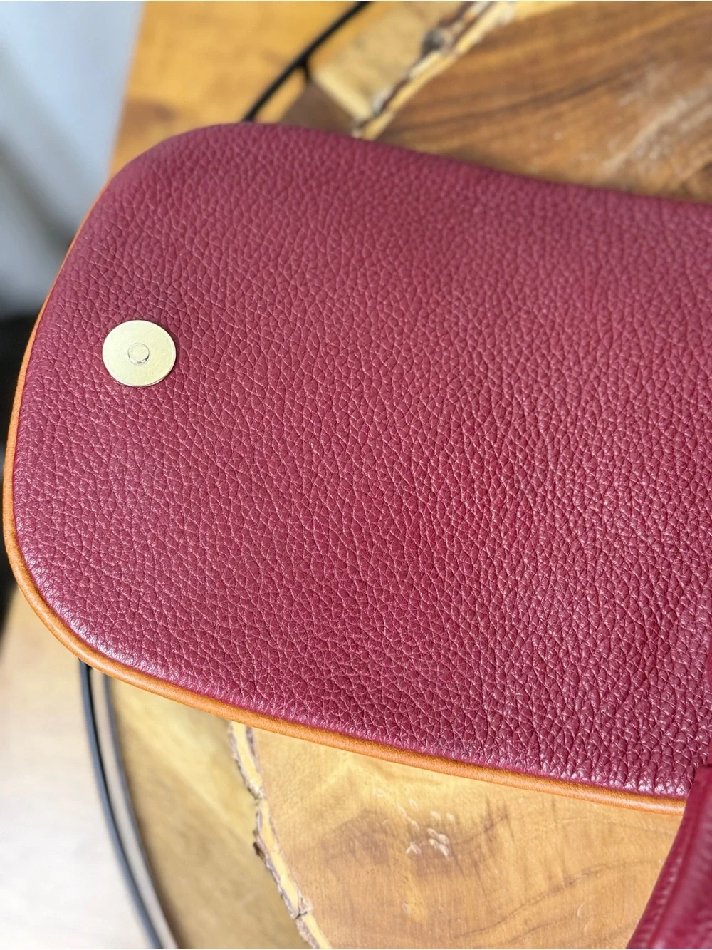 Valentina Italia Red Burgundy Leather Drawstring Backpack Purse w/ Tan Trim EUC